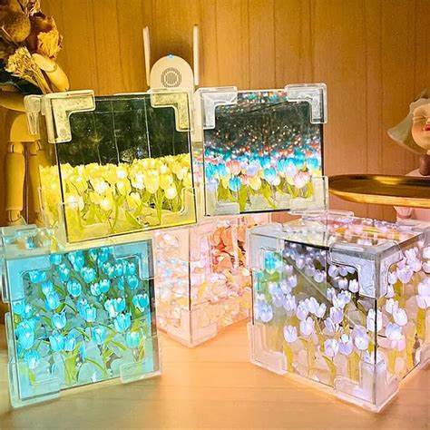 ✨ Lámpara Cubo Tulipán Eterno